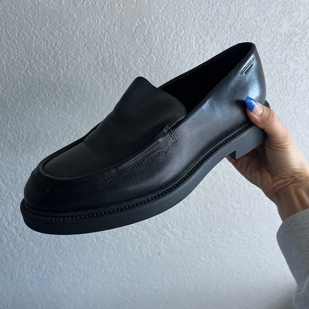 Vagabond genuine leather loafers size 37